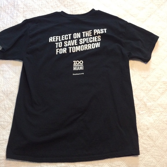 Dinosaurs Live! Miami Zoo graphic tee - Picture 4 of 5